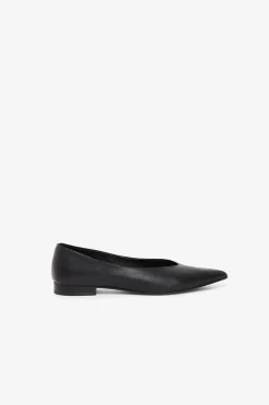 Ballerines pointues en cuir
