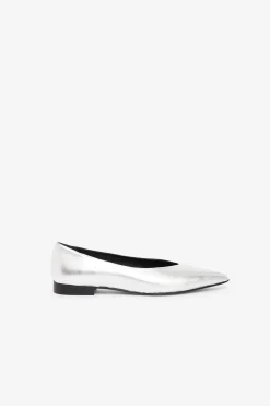 Ballerines pointues en cuir