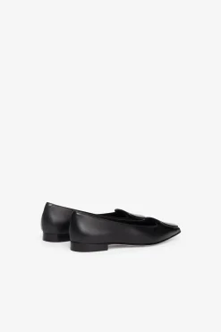 Ballerines pointues en cuir