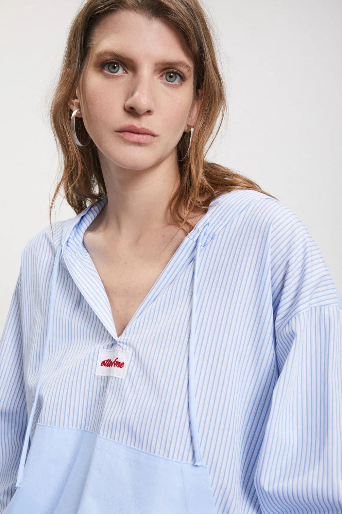 Blouse en coton avec capuche