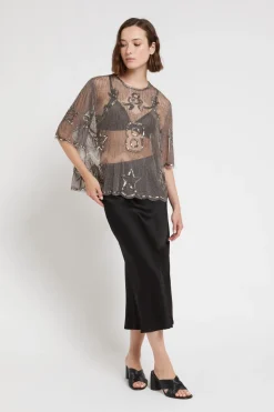 Blouse en tulle avec broderie