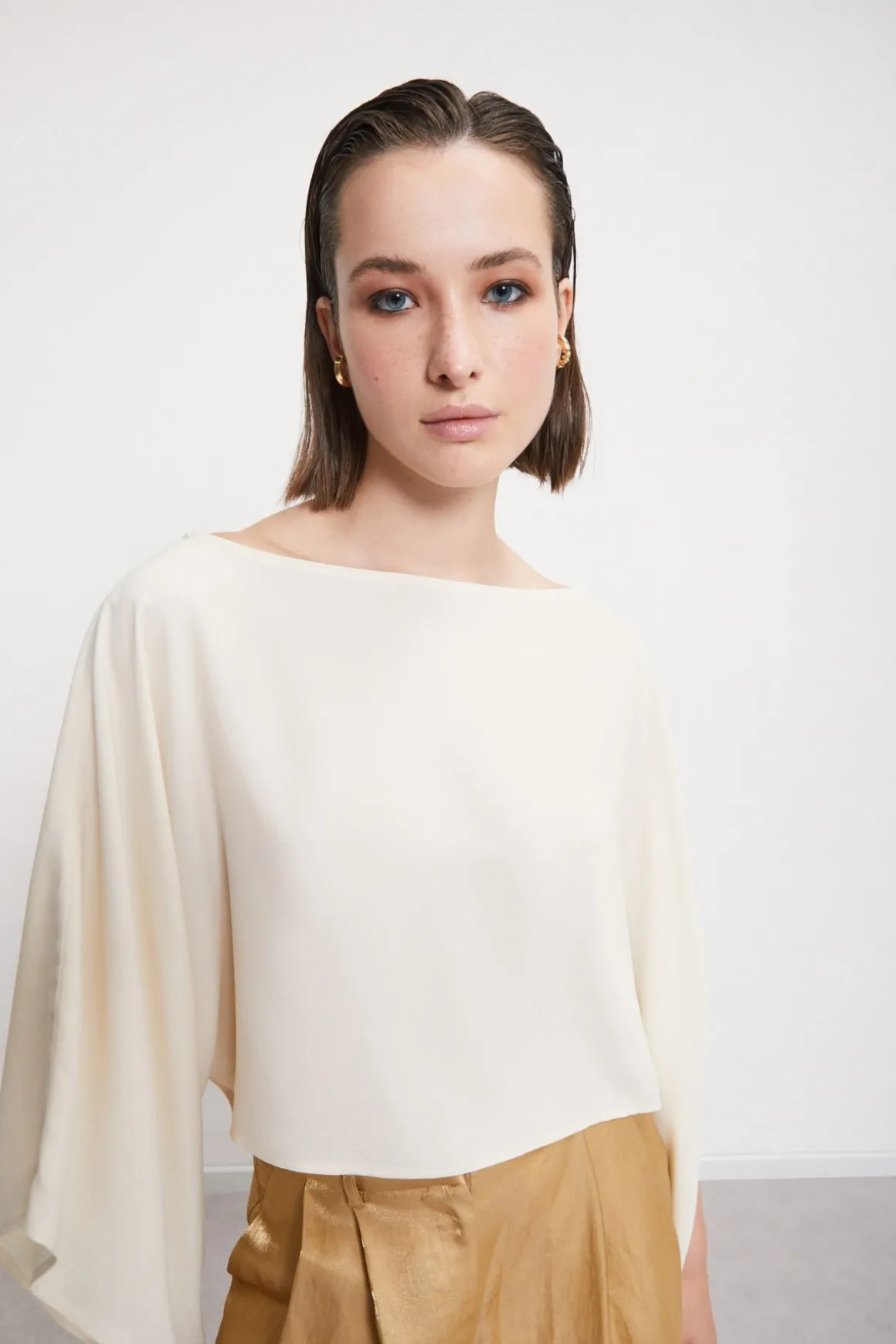 Blouse fluide avec amples manches