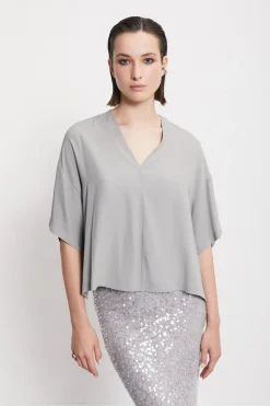 Blouse fluide avec encolure en V