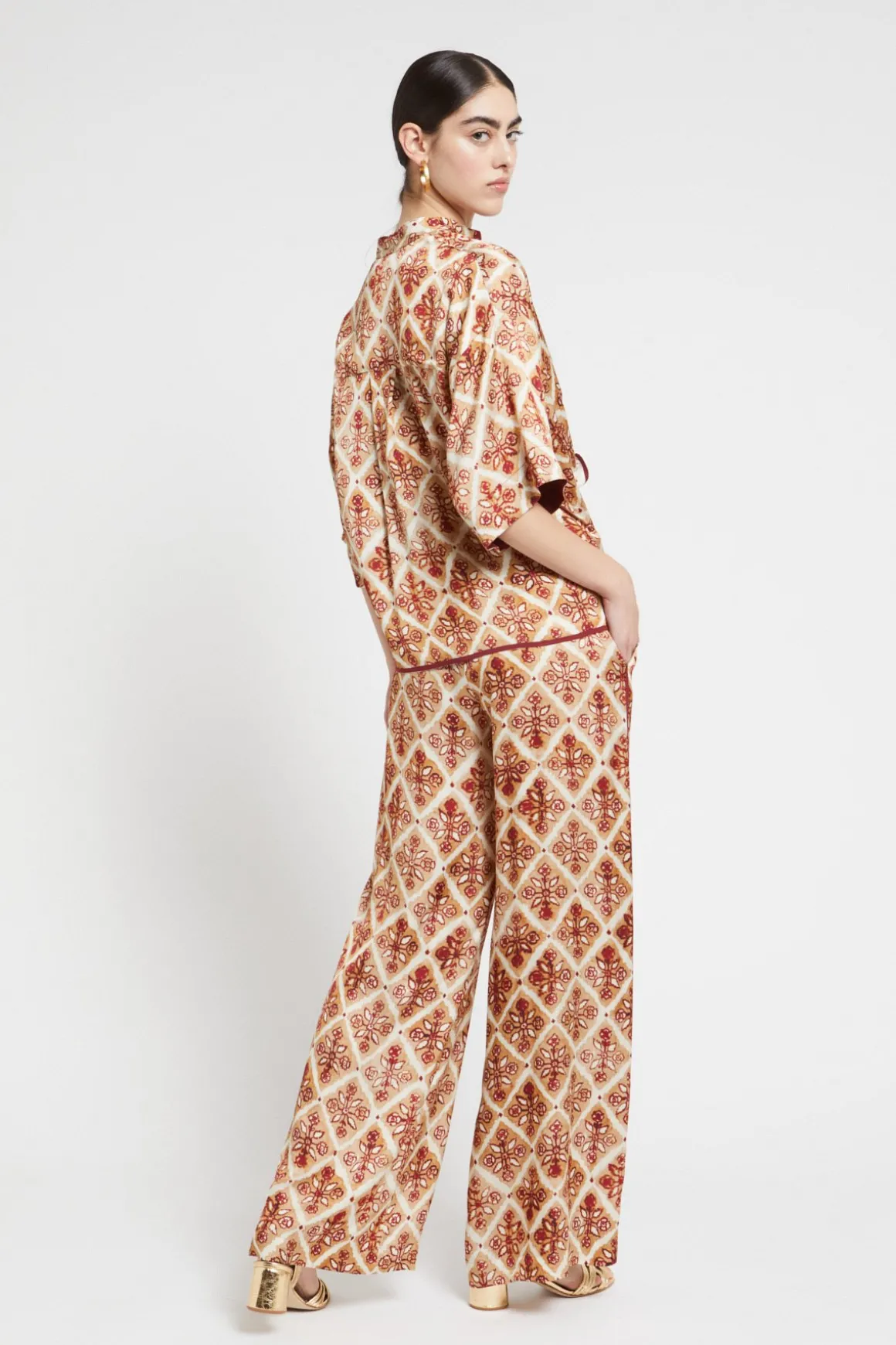 Pantalon large en viscose imprimée