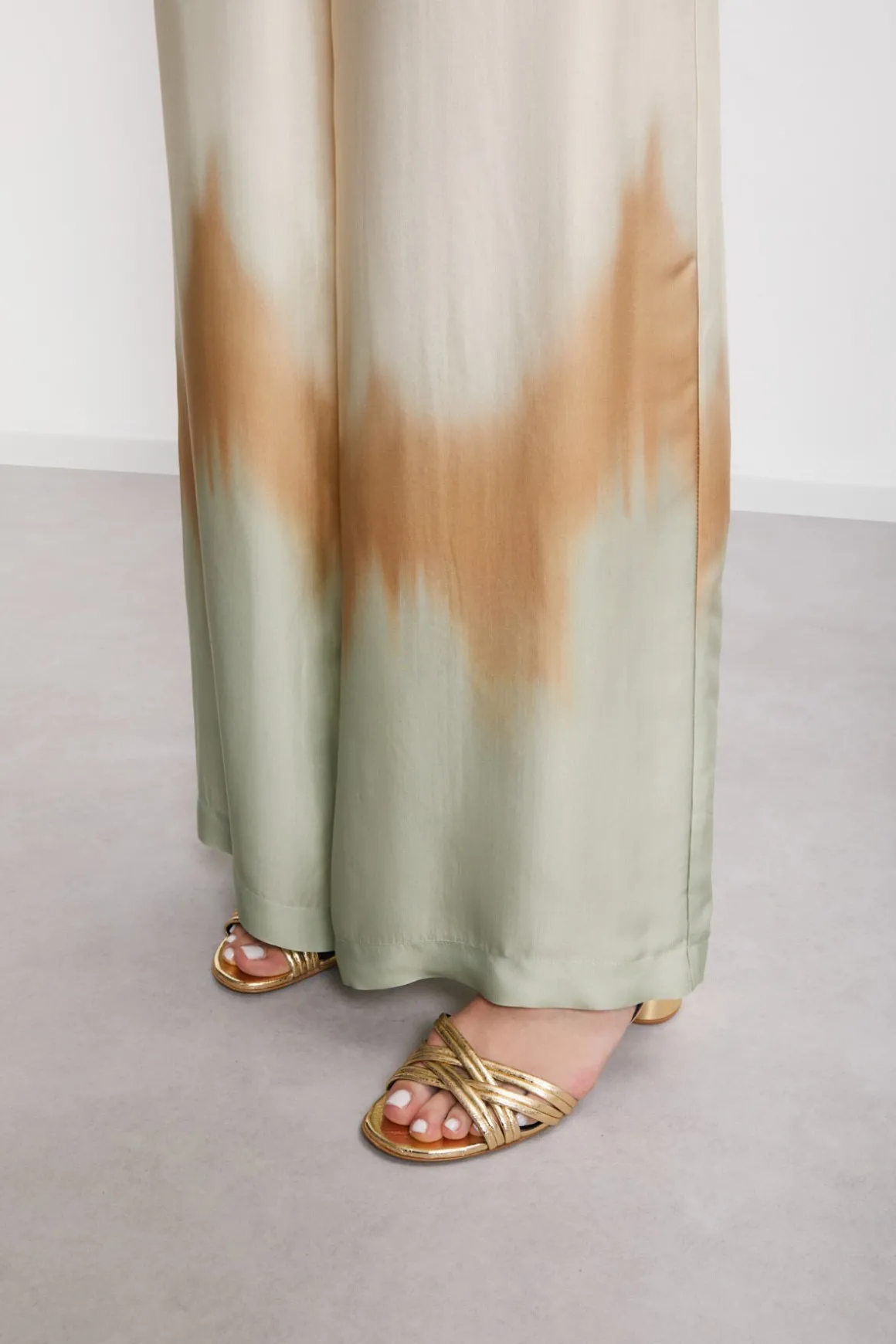 Pantalon large en viscose imprimée