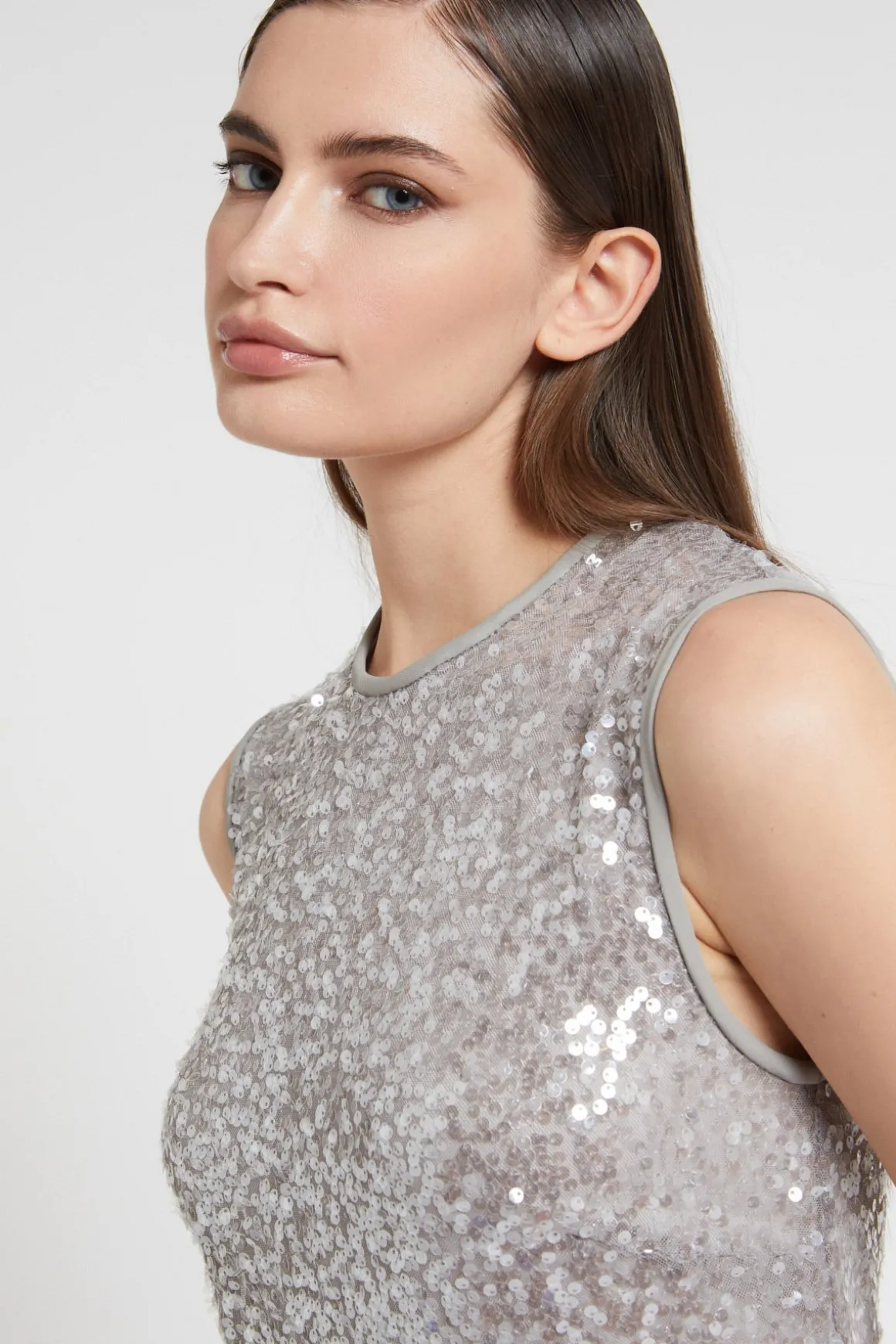 Robe courte avec paillettes