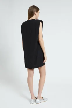 Robe courte en couleur unie