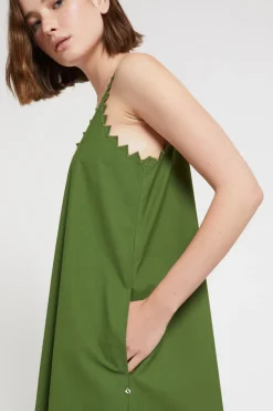 Robe longue en coton avec broderie à oeillets