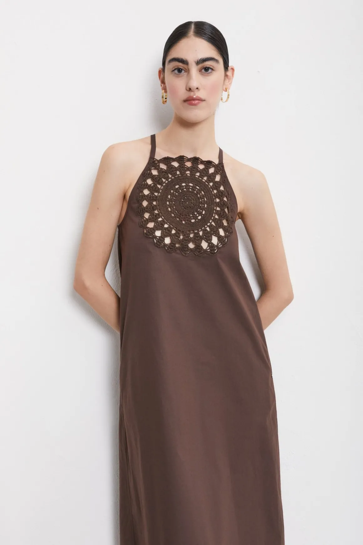 Robe longue en coton avec application au crochet