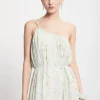 Robe longue épaules asymétriques en viscose