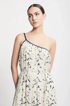 Robe longue épaules asymétriques en viscose