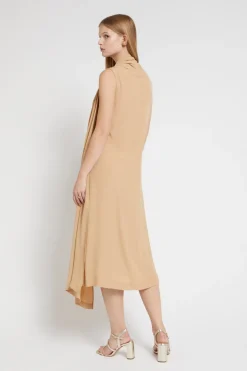 Robe midi avec écharpe