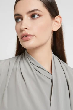 Robe midi avec écharpe