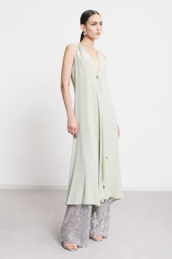 Robe midi avec encolure superposée