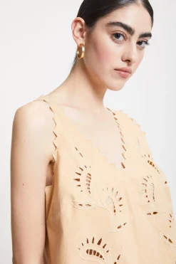 Top en coton avec broderie à oeillets